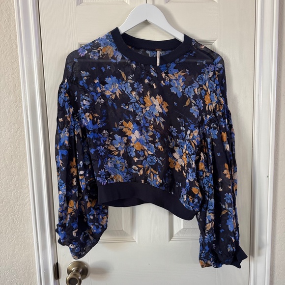 Free People Tops - Free People Navy Floral Sheer Blouse – Size (XS/TP)